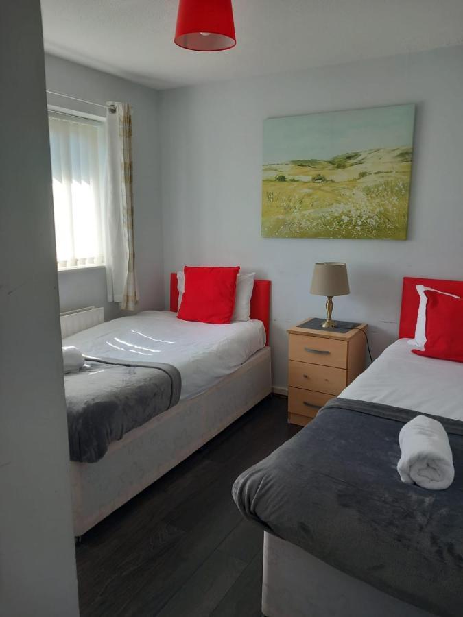 Penllech House: Spacious 3-Bedroom with Free Parking Nottingham Exterior photo